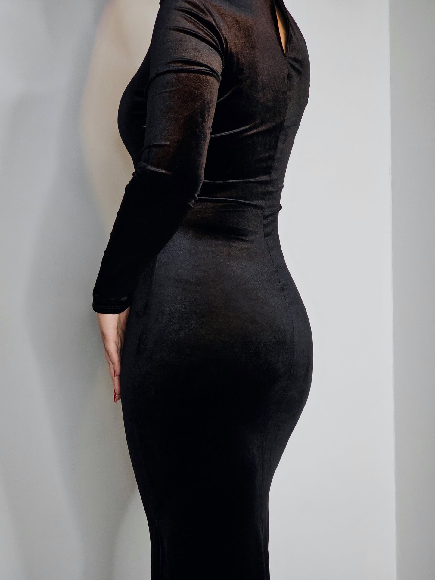 ΦΟΡΕΜΑ ΜΑΚΡΥ ΒΕΛΟΥΤΕ