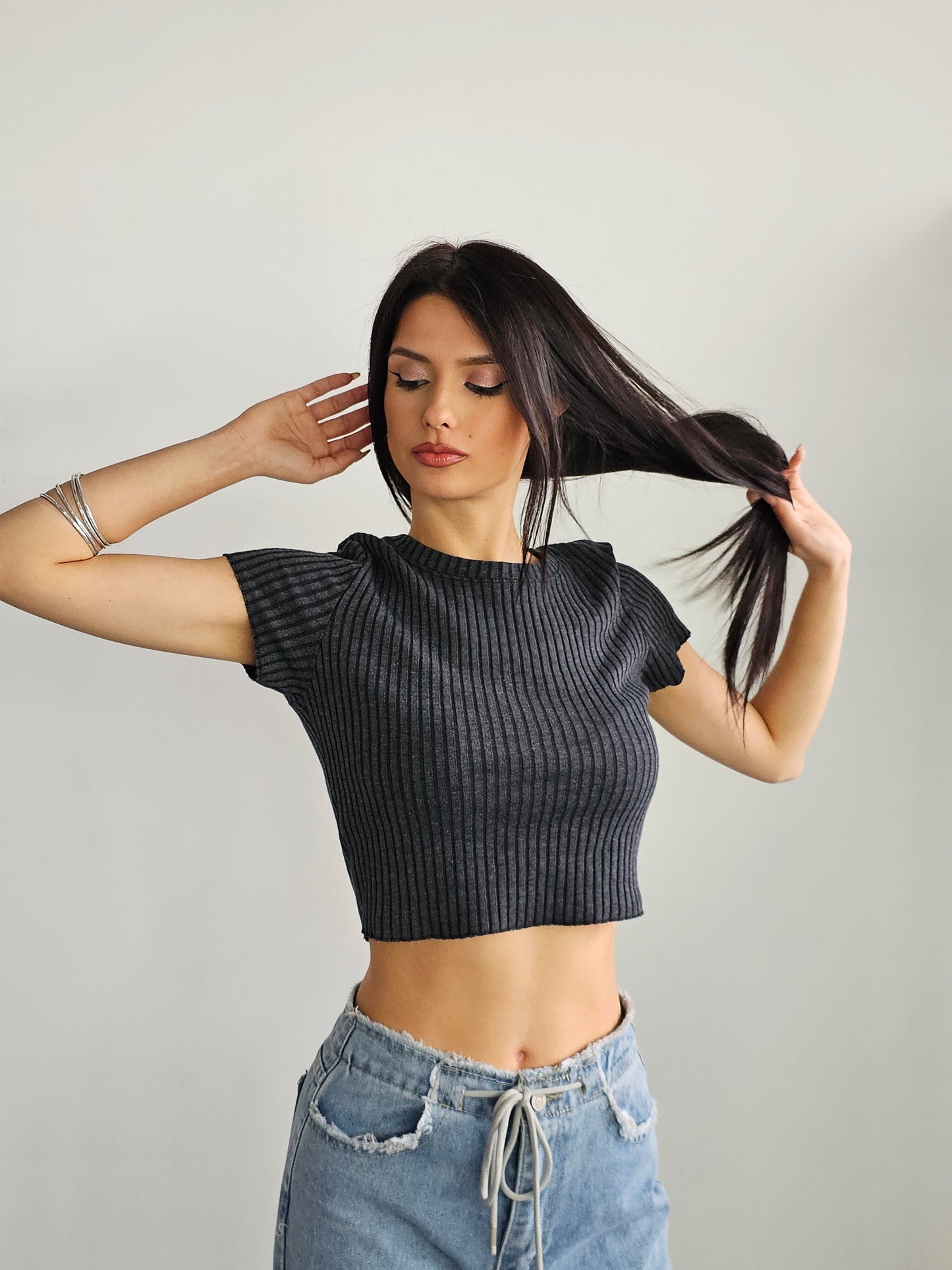ΚΟΝΤΟΜΑΝΙΚΟ CROP - TOP