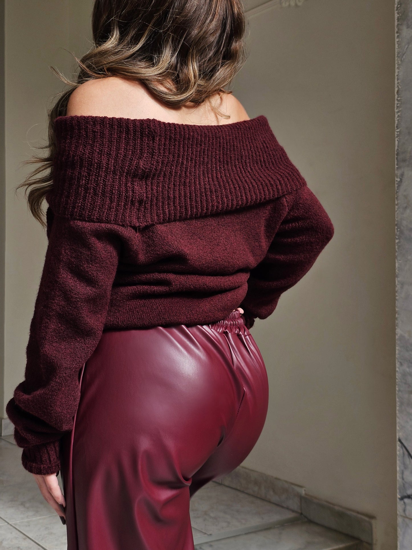 ΠΛΕΚΤΗ ΜΠΛΟΥΖΑ OFF-SHOULDER
