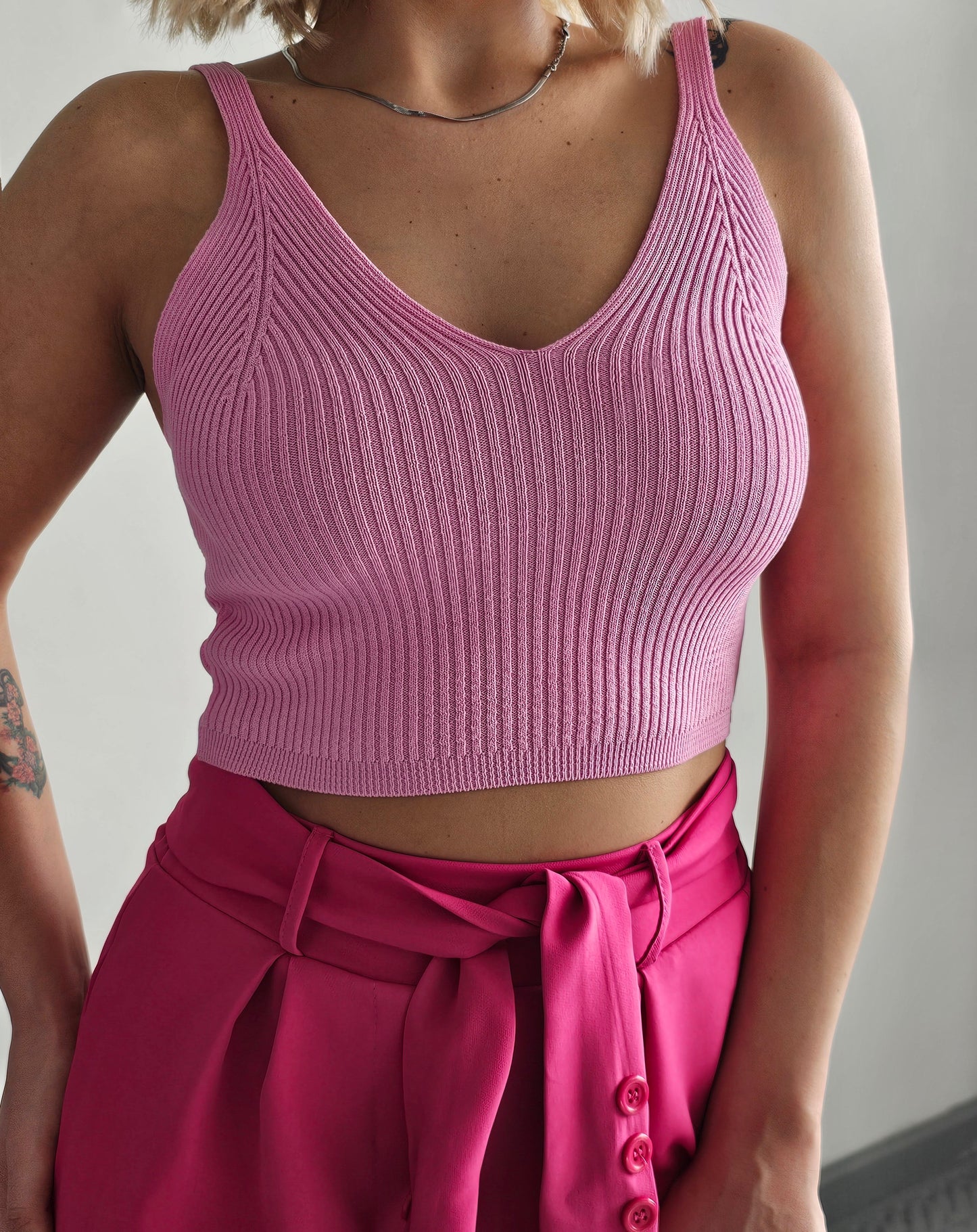 ΜΠΛΟΥΖΑΚΙ ΠΛΕΚΤΟ CROP TOP