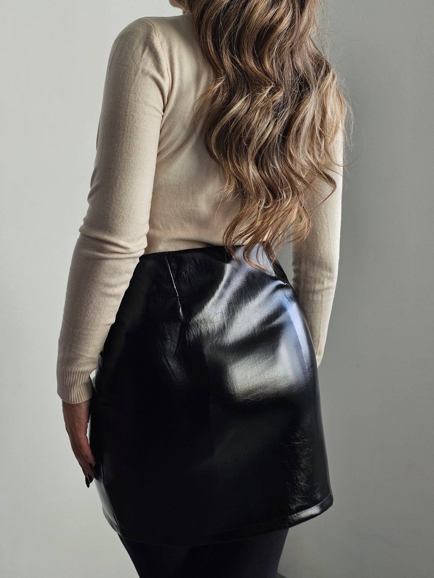 ΜΙΝΙ ΦΟΥΣΤΑ ΔΕΡΜΑΤΙΝΗ