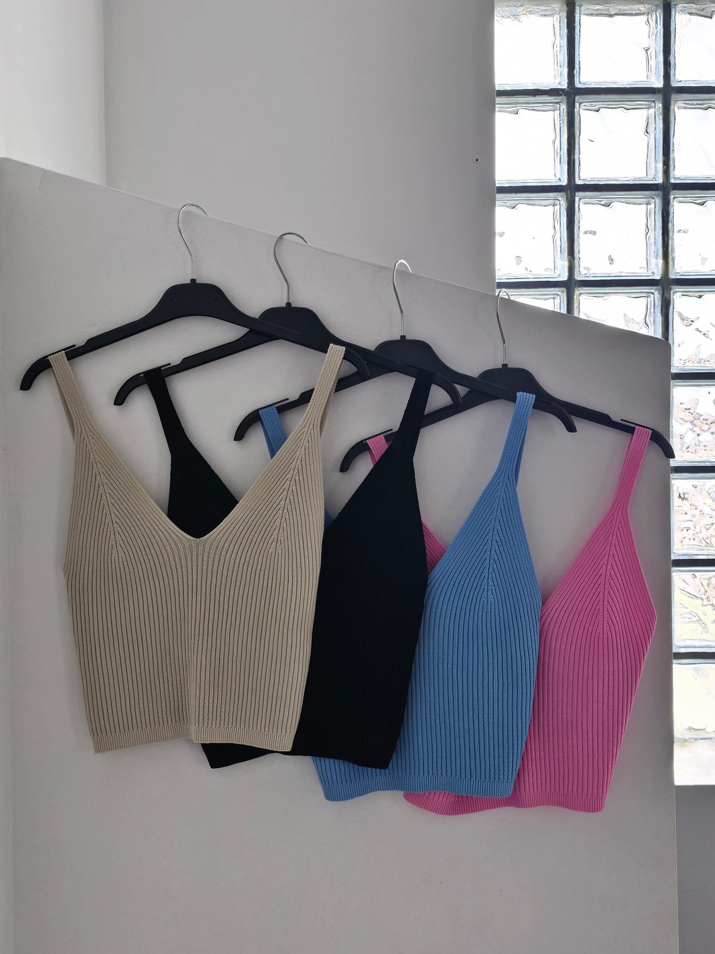 ΜΠΛΟΥΖΑΚΙ ΠΛΕΚΤΟ CROP TOP